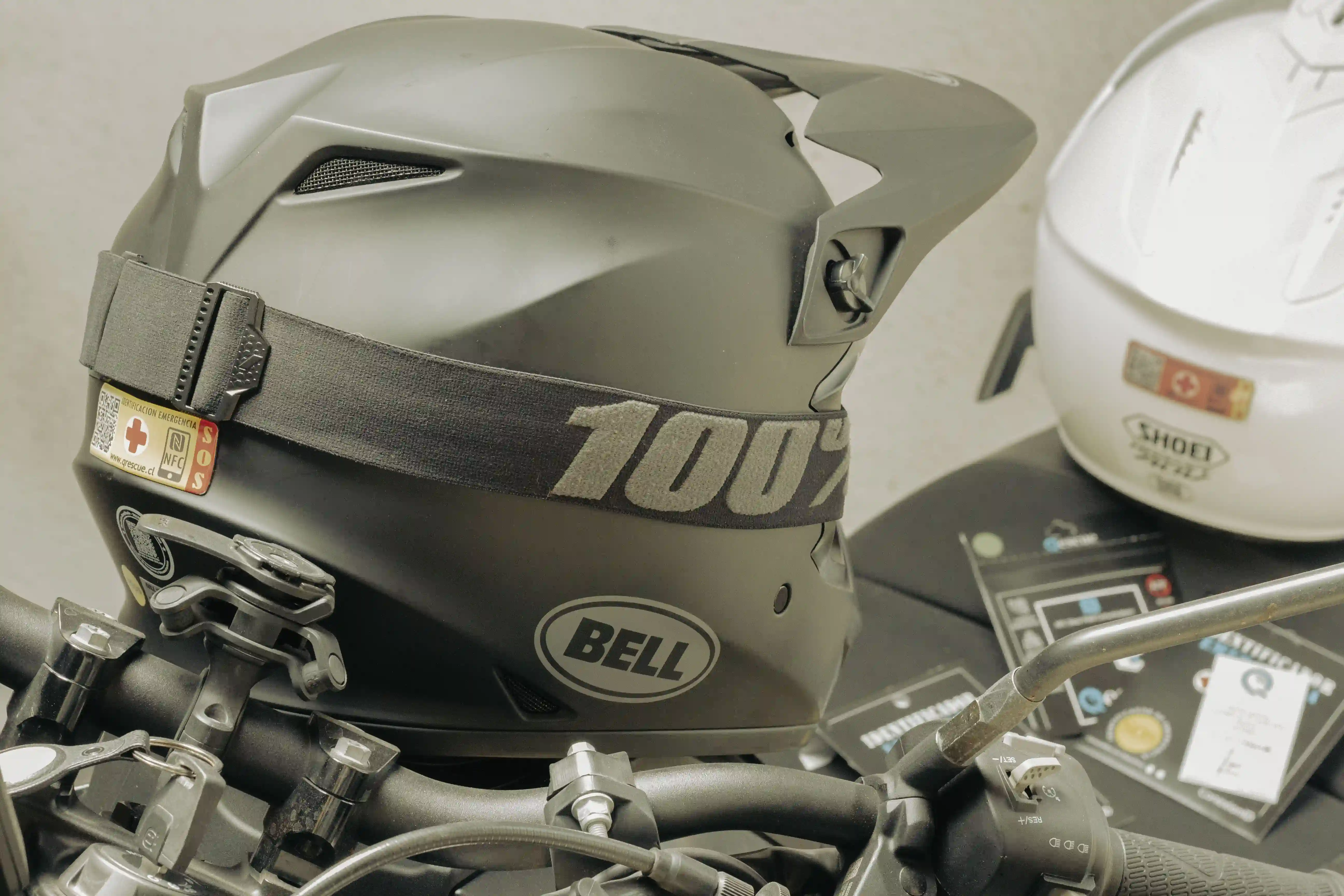 QRescueID Físico en casco